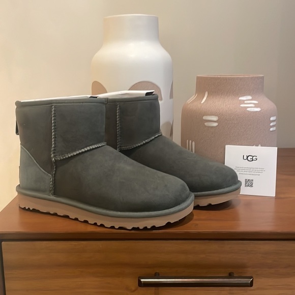 NEW! UGG Classic Mini II 🌲🌚 Forest Night - Women’s 7 ✨ RARE Forest color - Picture 3 of 7